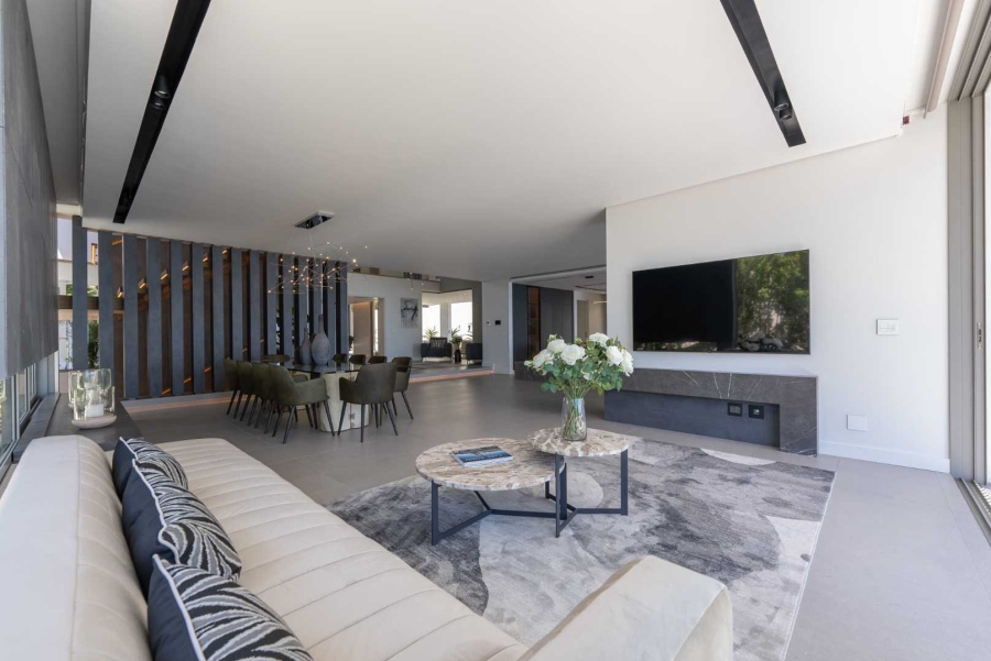 5 Bedroom Property for Sale in Camps Bay Western Cape